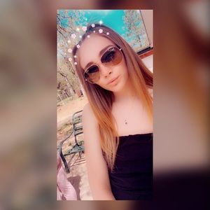 Meet your Posher, Krystal